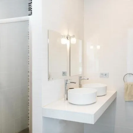 Moderna Con Aire Acondicionado Y Wi-fi En Puerto Del Carmen - Es-175-36 Вилла Тиас