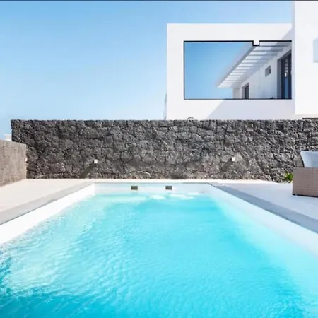 Moderna Con Aire Acondicionado Y Wi-fi En Puerto Del Carmen - Es-175-36 Вилла Тиас